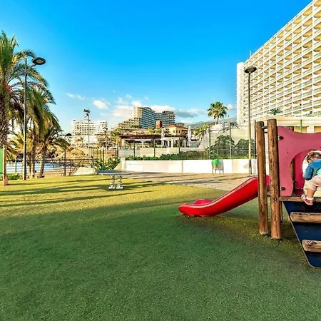 Apartment Two Bedroom With Wifi, Close To The Beach, In Playa De Americas