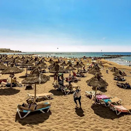 Apartment Two Bedroom With Wifi, Close To The Beach, In Playa De Americas *